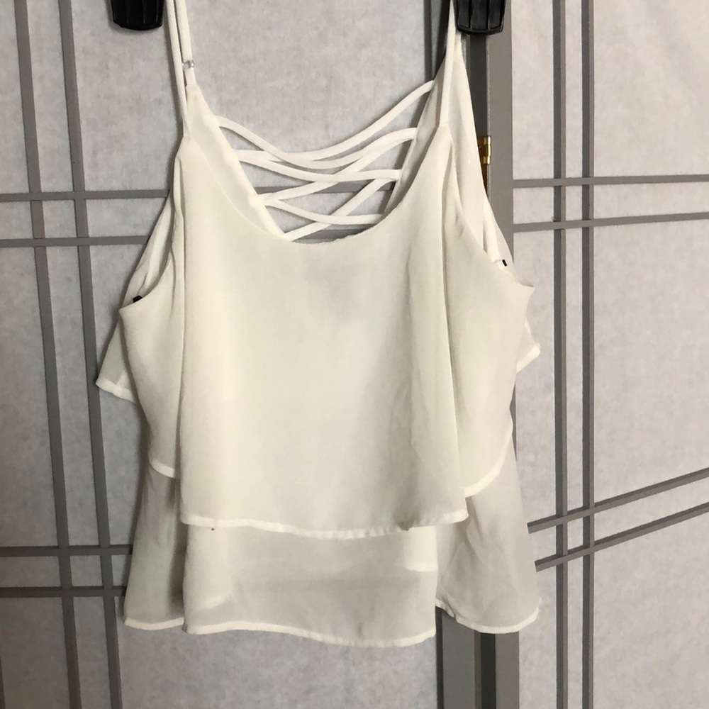 White layered crop too